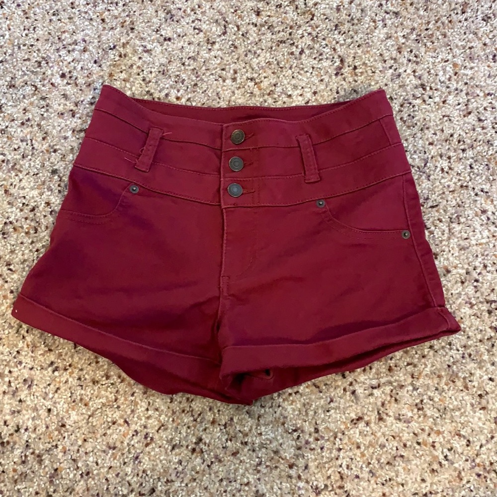 Red jean shorts size 6/28
